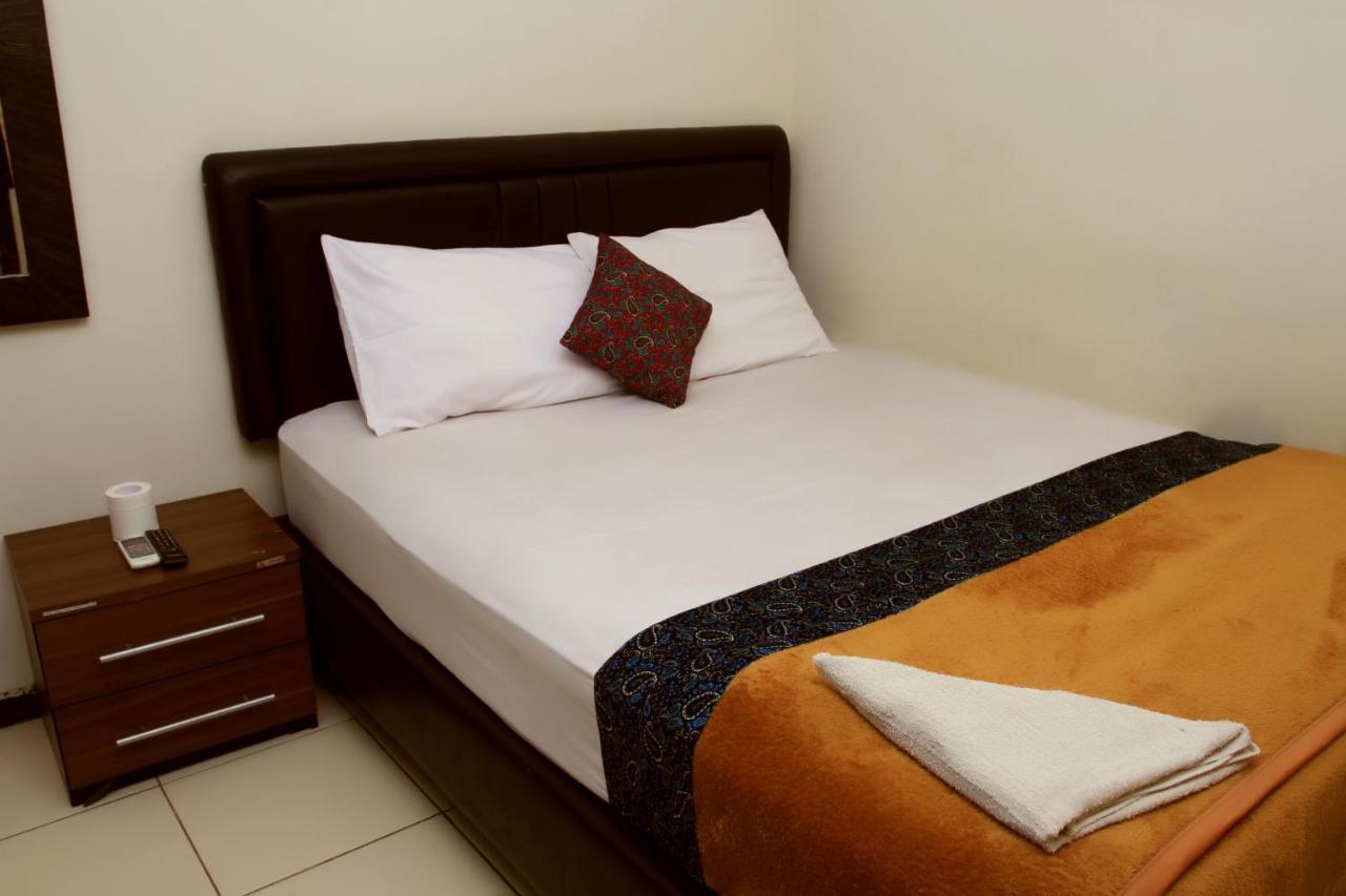 Bantal Guling Trans Hotel Bandung Exterior foto