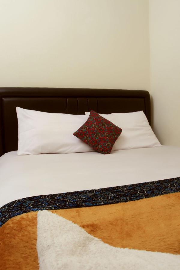 Bantal Guling Trans Hotel Bandung Exterior foto