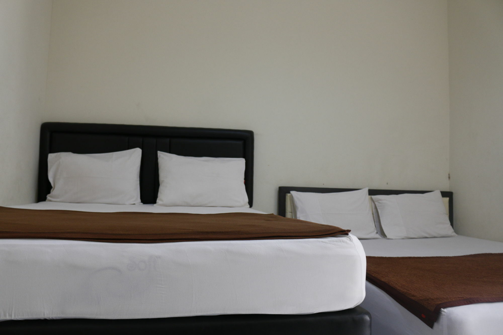 Bantal Guling Trans Hotel Bandung Exterior foto